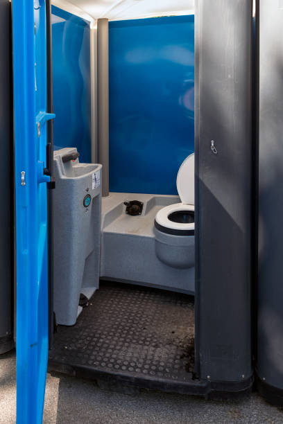 Portable Toilet Options We Offer in Piedmont, MO